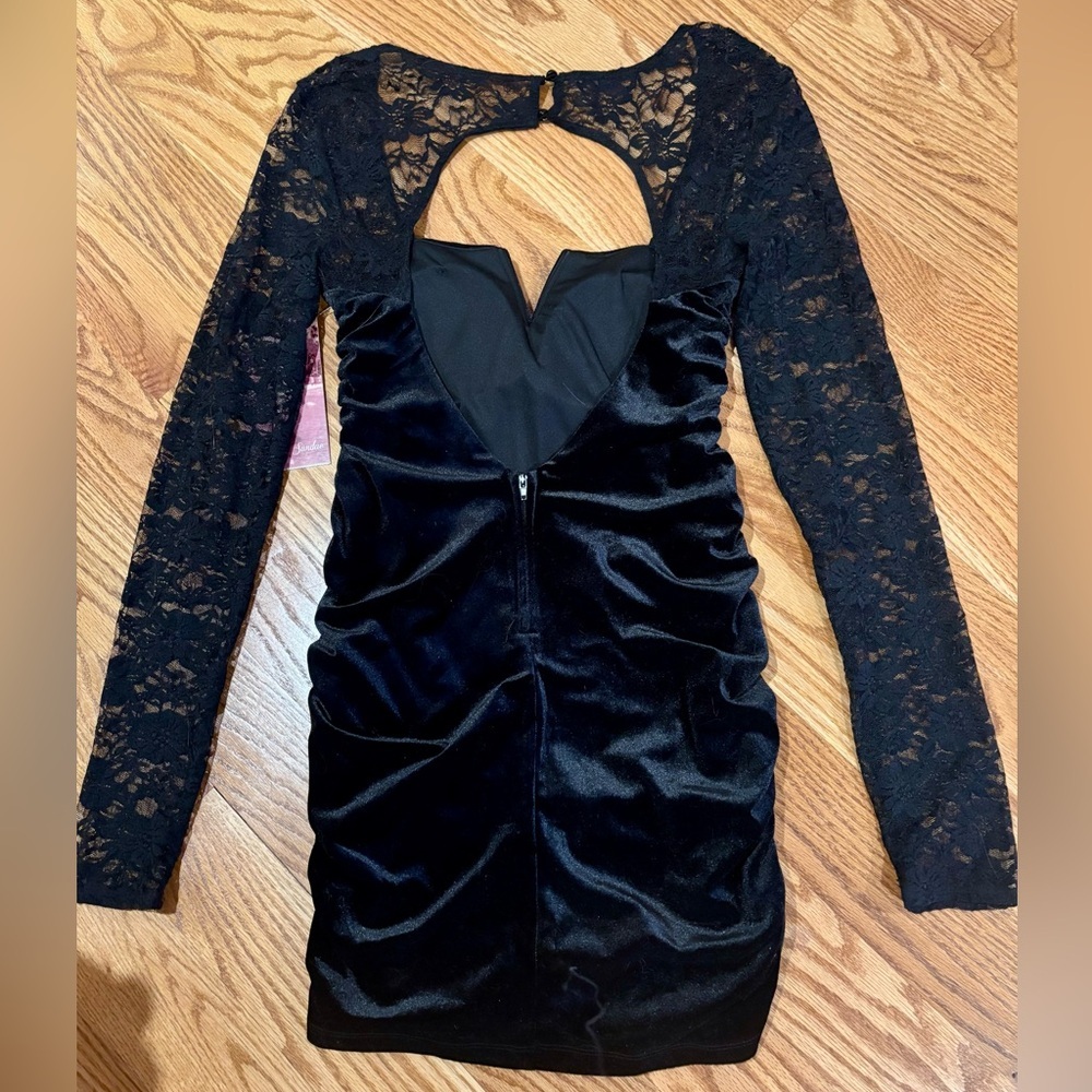 Emerald Sundae Black Body Con Dress - Picture 4 of 6